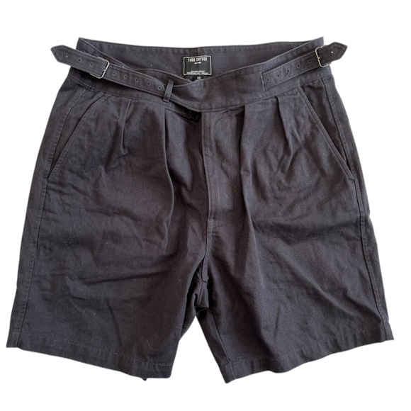 Todd Snyder Other - Todd Snyder dark grey Flat-Front Shorts with Belt